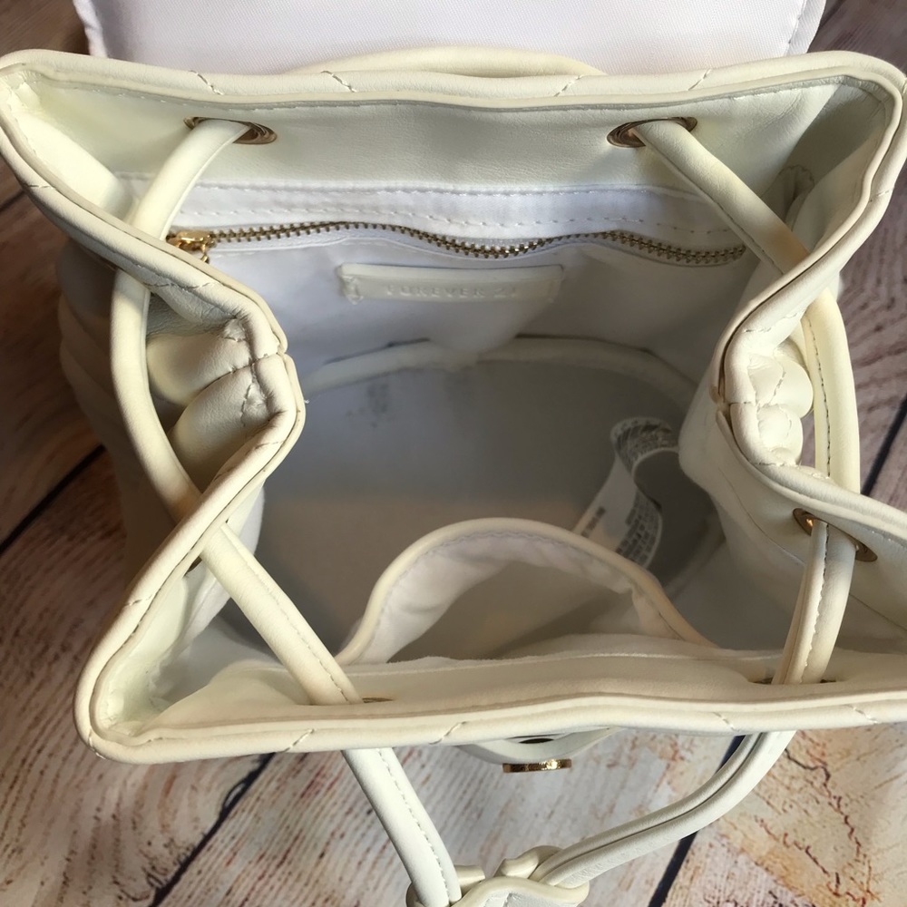 White Mini backpack - Picture 8 of 9